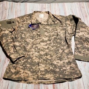 Camo Shirt Jacket NWT Military Hunting